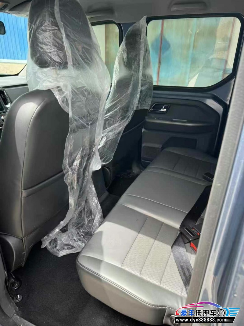 22年五菱汽车五菱征途轿车抵押车出售