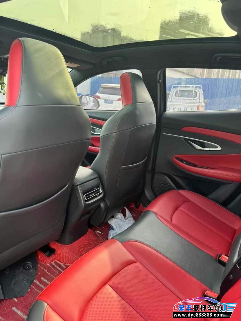 21年长安长安UNI轿车抵押车出售