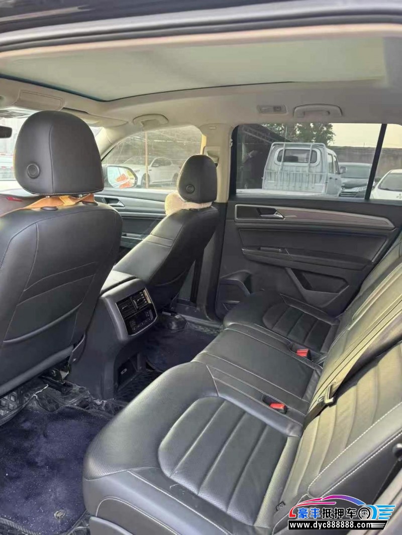 18年大众途昂轿车抵押车出售