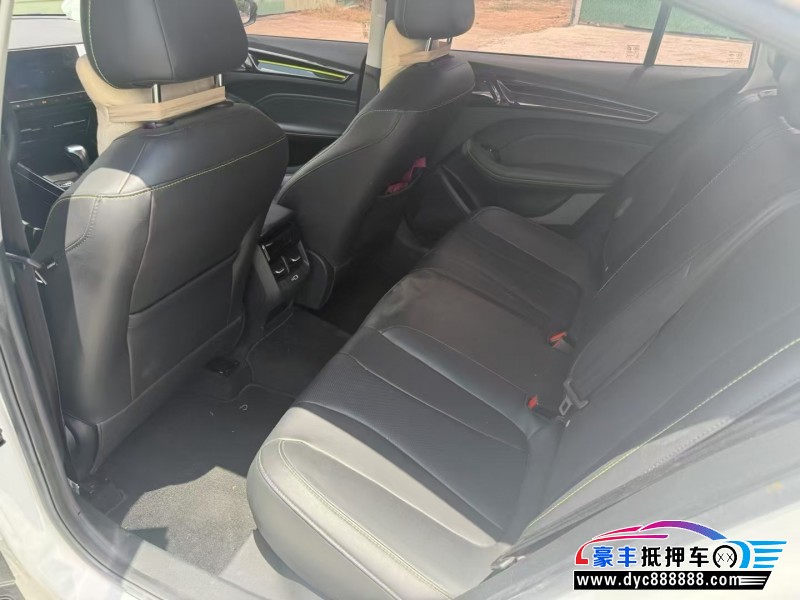 23年荣威i5轿车抵押车出售