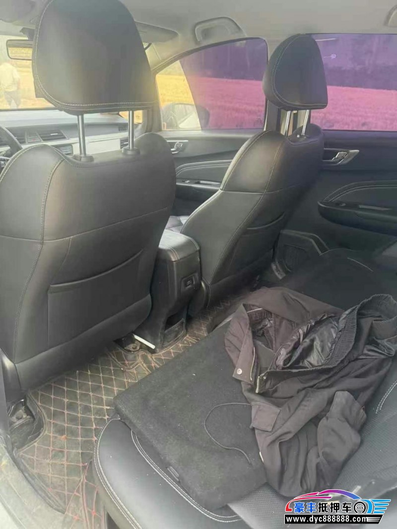 21年吉利远景X3轿车抵押车出售