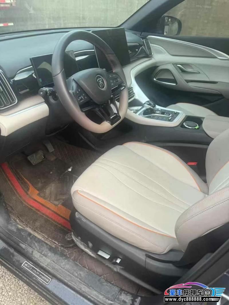 24年比亚迪宋轿车抵押车出售