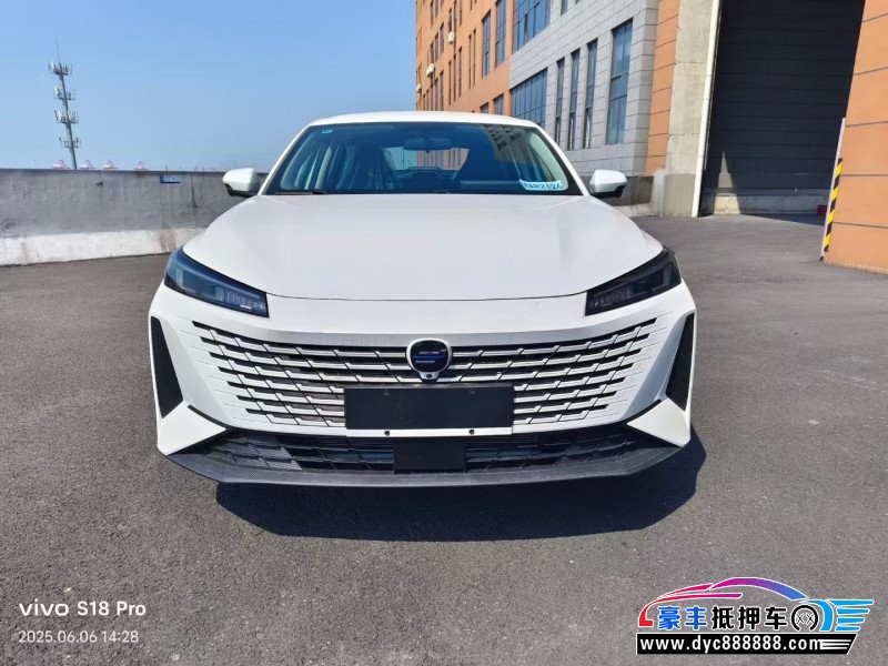 25年长安欧尚欧尚轿车抵押车出售