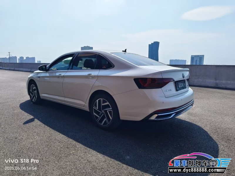 23年大众速腾轿车抵押车出售