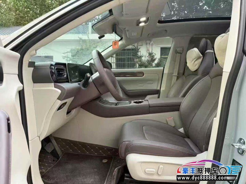 24年零跑C11轿车抵押车出售