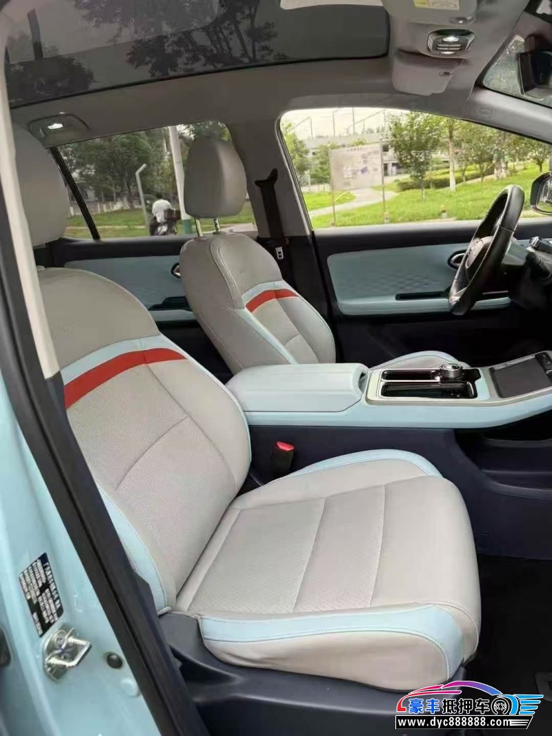 22年埃安Y70轿车抵押车出售