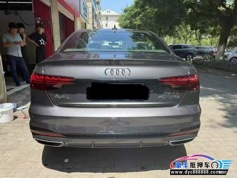 24年奥迪A4L轿车抵押车出售