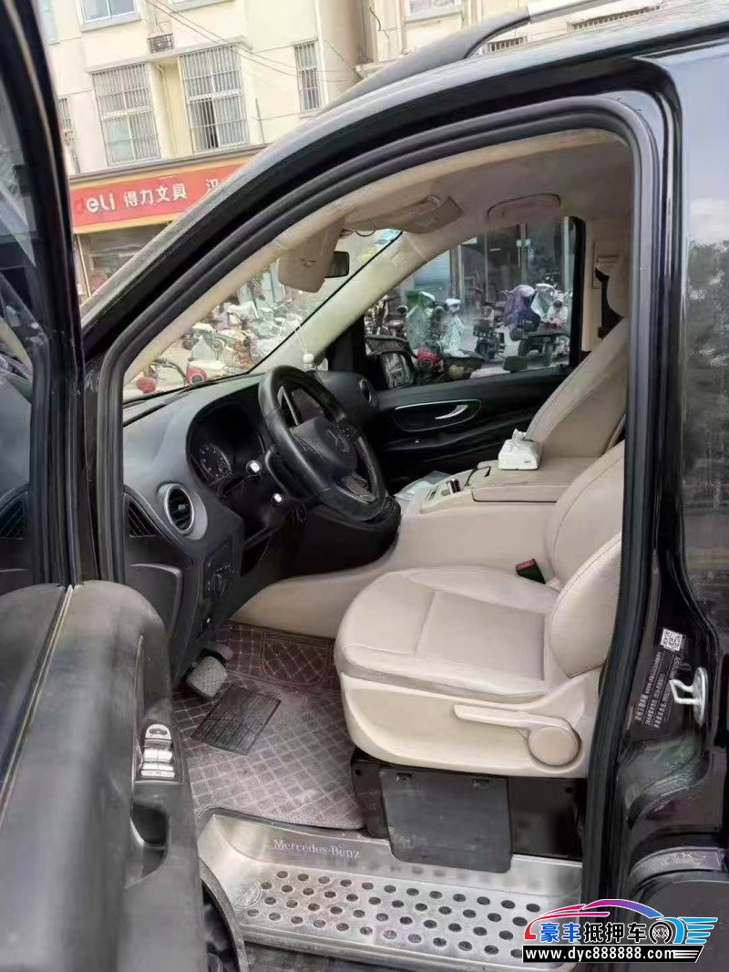 20年奔驰威霆轿车抵押车出售