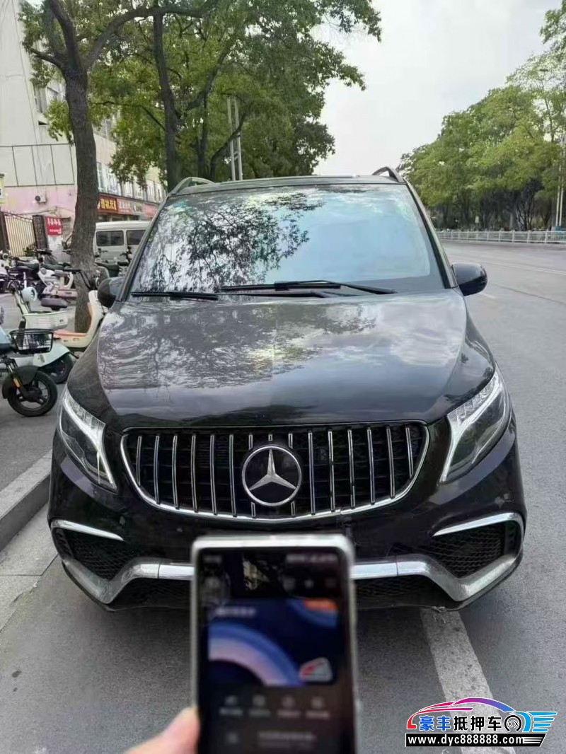 20年奔驰威霆轿车抵押车出售