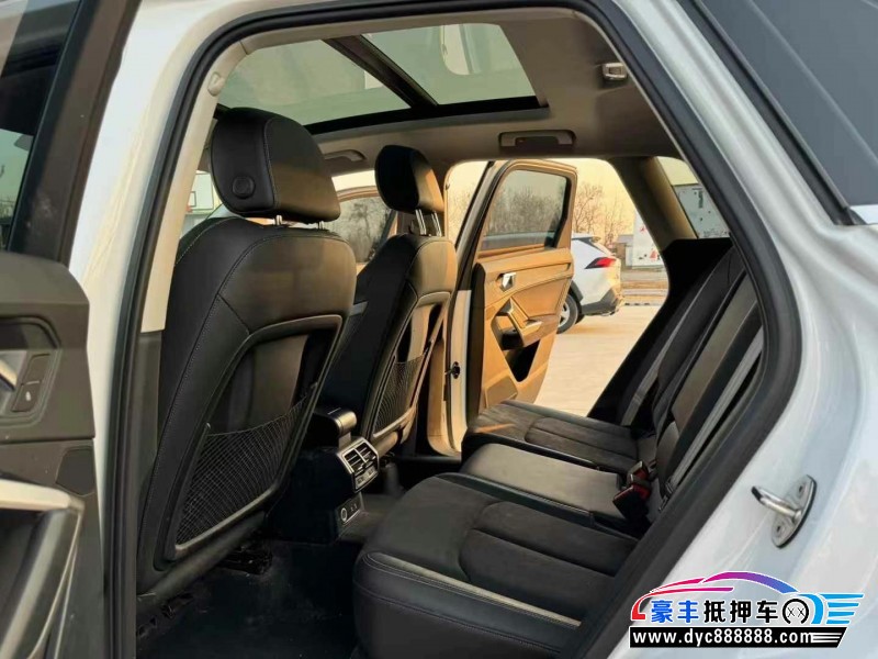 22年奥迪Q3轿车抵押车出售