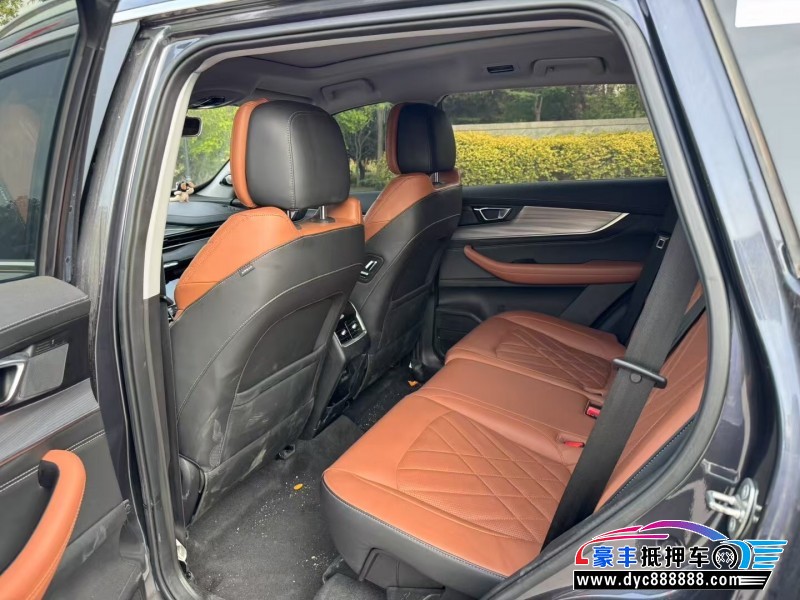 21年奇瑞瑞虎8轿车抵押车出售