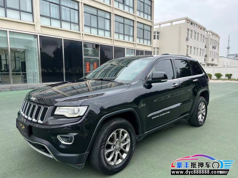14年Jeep大切诺基轿车抵押车出售