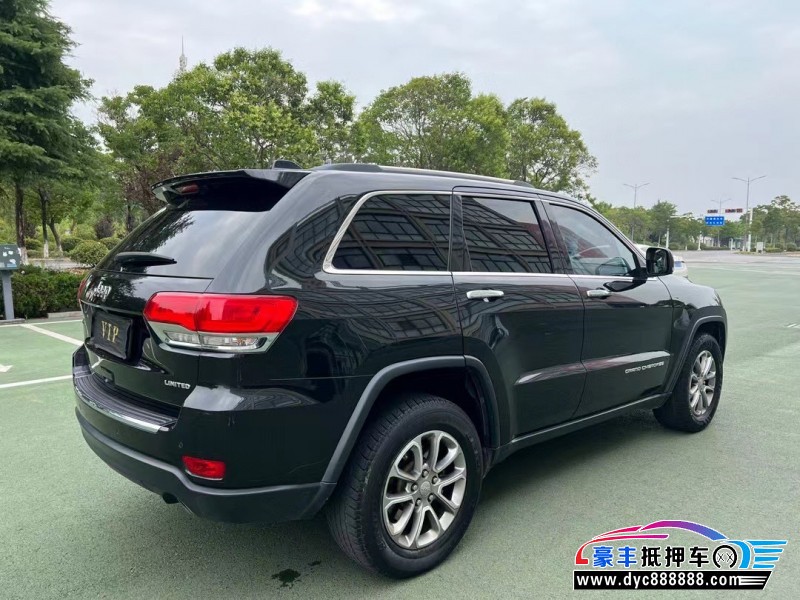 14年Jeep大切诺基轿车抵押车出售