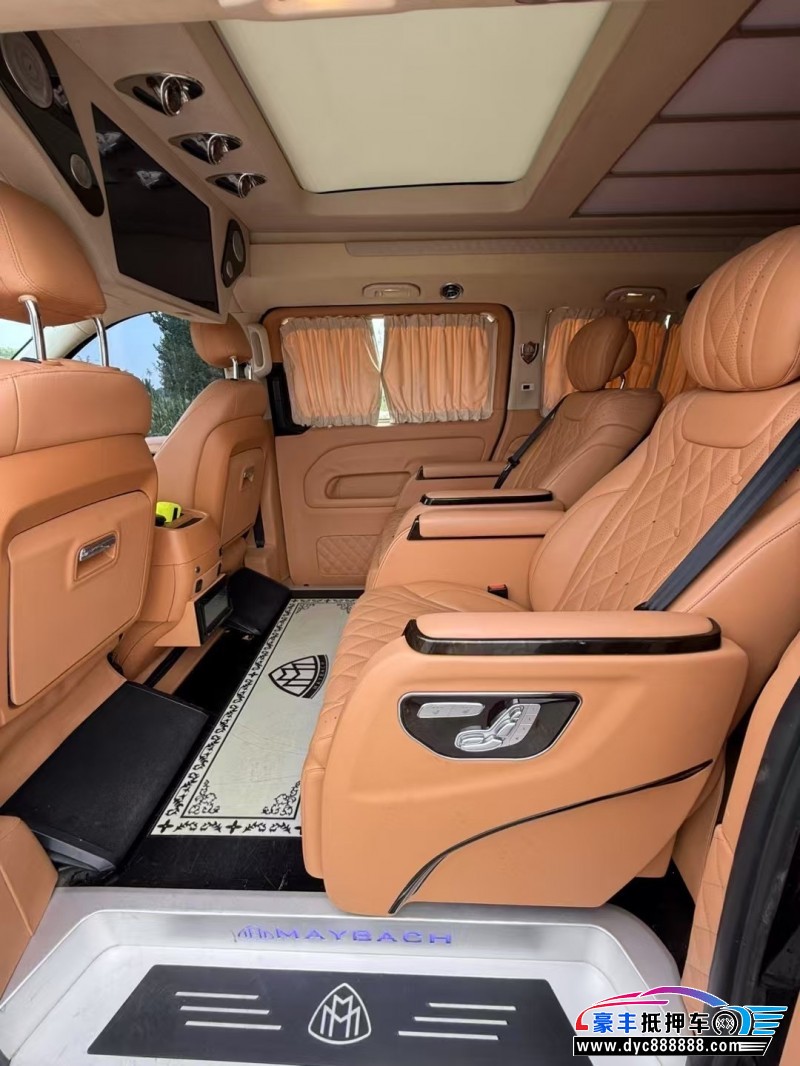 21年奔驰威霆轿车抵押车出售