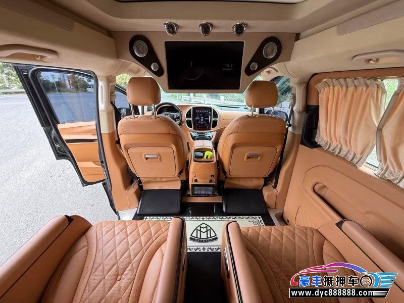 21年奔驰威霆轿车抵押车出售