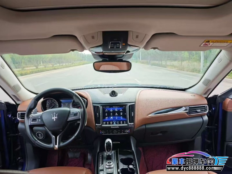 17年玛莎拉蒂莱万特轿车抵押车出售