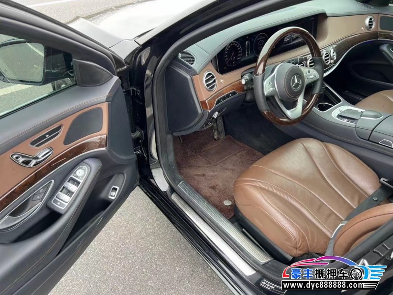 19年奔驰S轿车抵押车出售