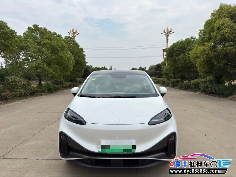 25年极狐考拉轿车抵押车出售