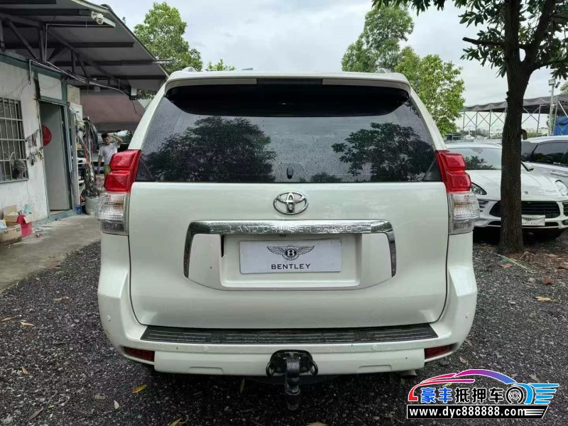 13年丰田普拉多（霸道）轿车抵押车出售