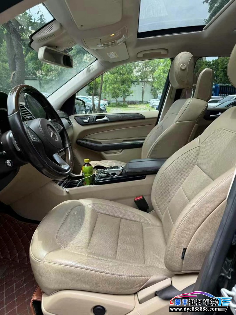 18年奔驰GLS轿车抵押车出售