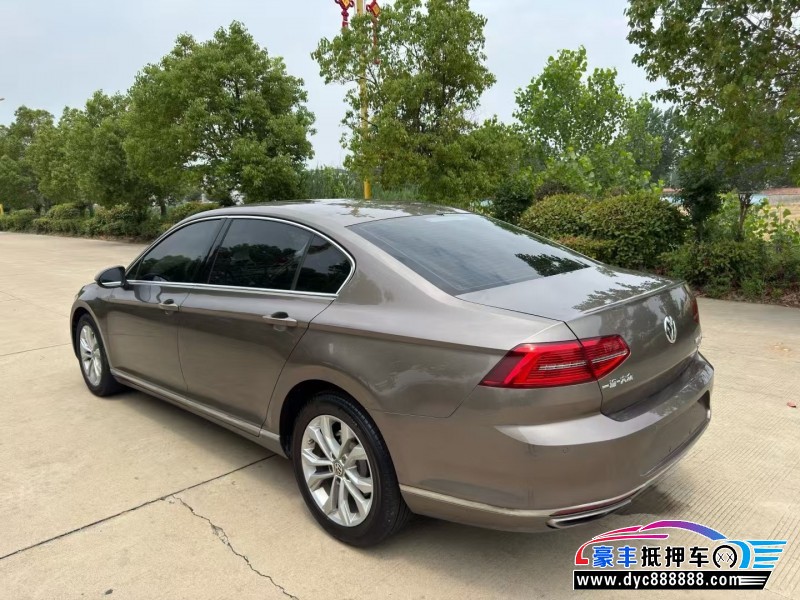 17年大众迈腾轿车抵押车出售