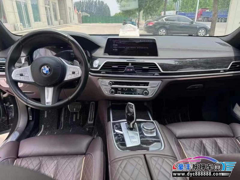 22年宝马7系轿车抵押车出售