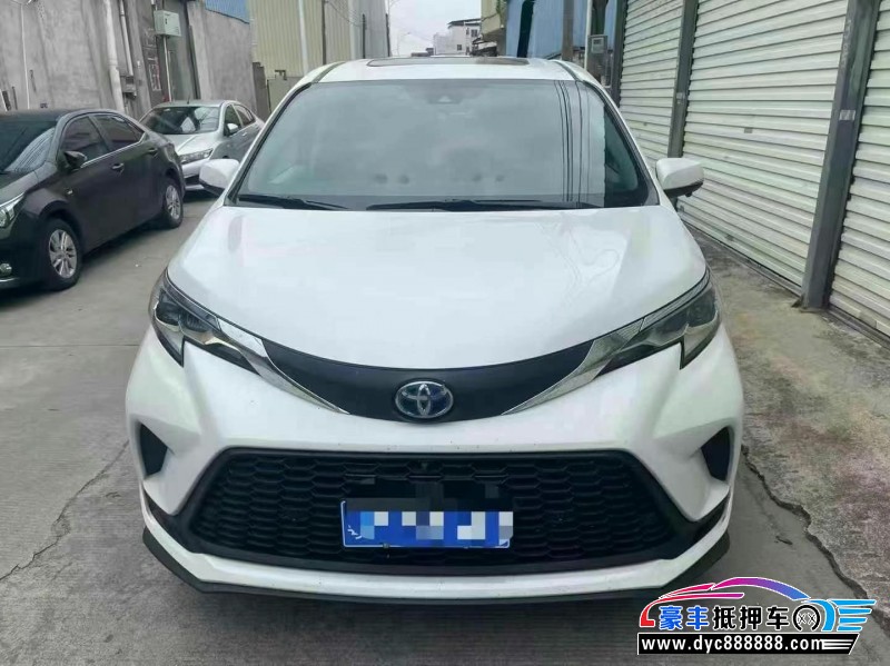 25年丰田格瑞维亚轿车抵押车出售