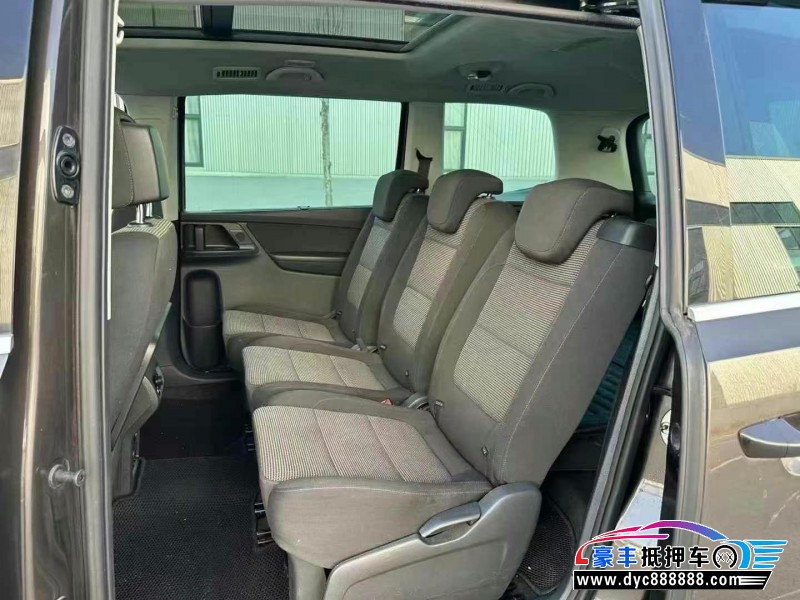 14年大众夏朗轿车抵押车出售