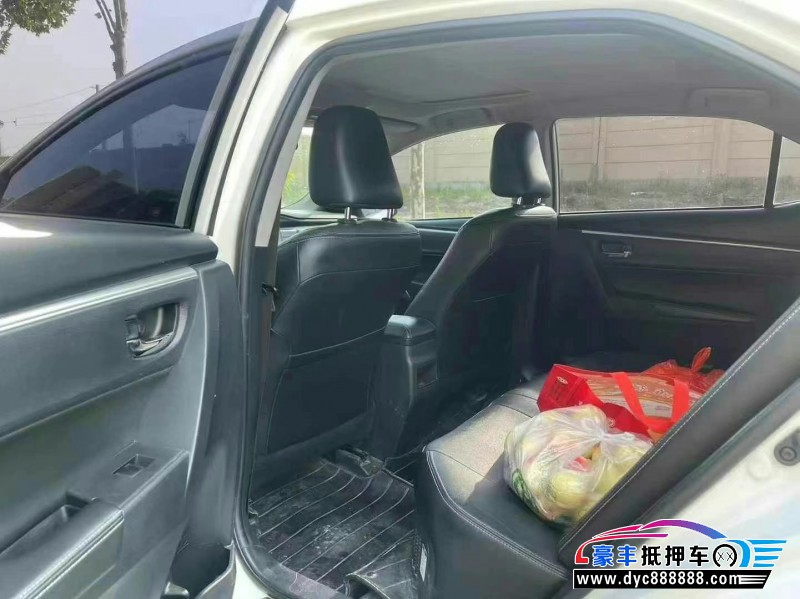 17年丰田卡罗拉轿车抵押车出售