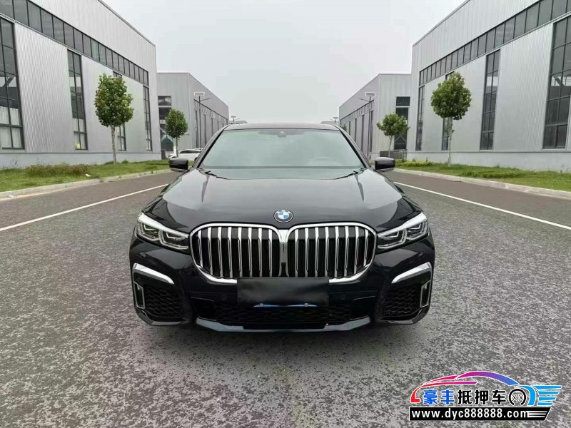 抵押车出售22年宝马7系轿车