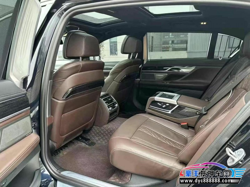 22年宝马7系轿车抵押车出售