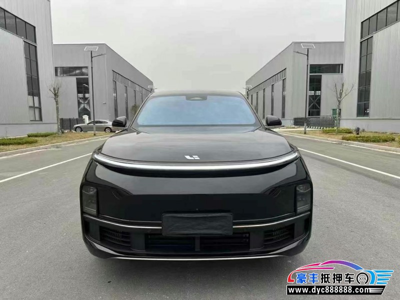 23年理想L8轿车抵押车出售