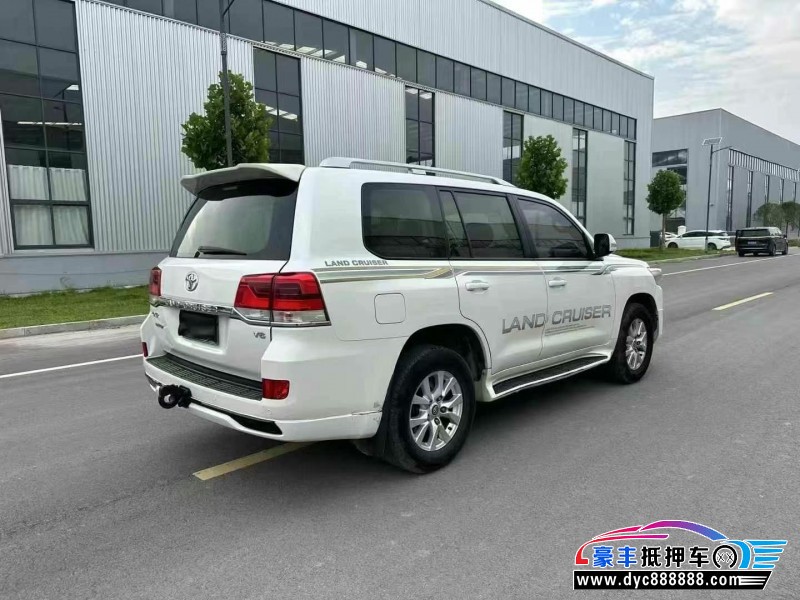 18年丰田兰德酷路泽（陆巡）轿车抵押车出售