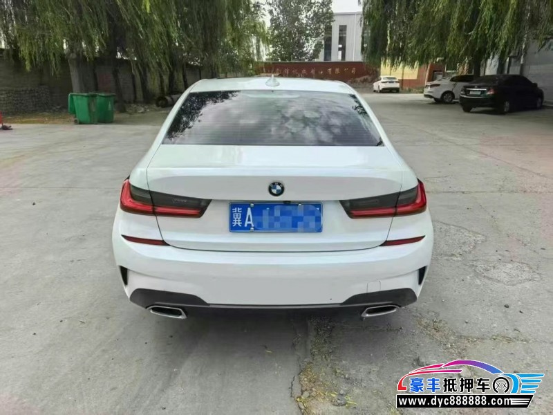 21年宝马3系轿车抵押车出售