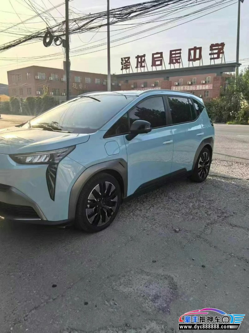 22年埃安Y70轿车抵押车出售