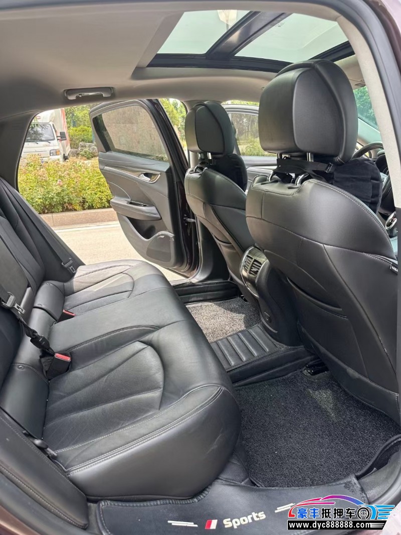 18年别克君越轿车抵押车出售