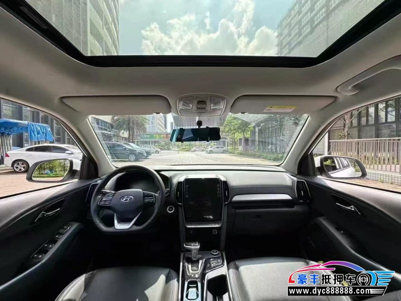 23年现代ix35轿车抵押车出售