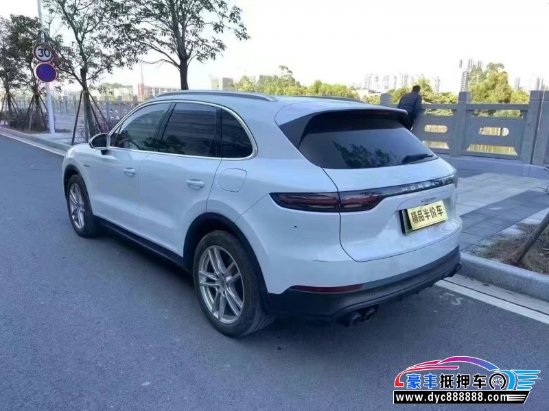 21年保时捷卡宴轿车抵押车出售