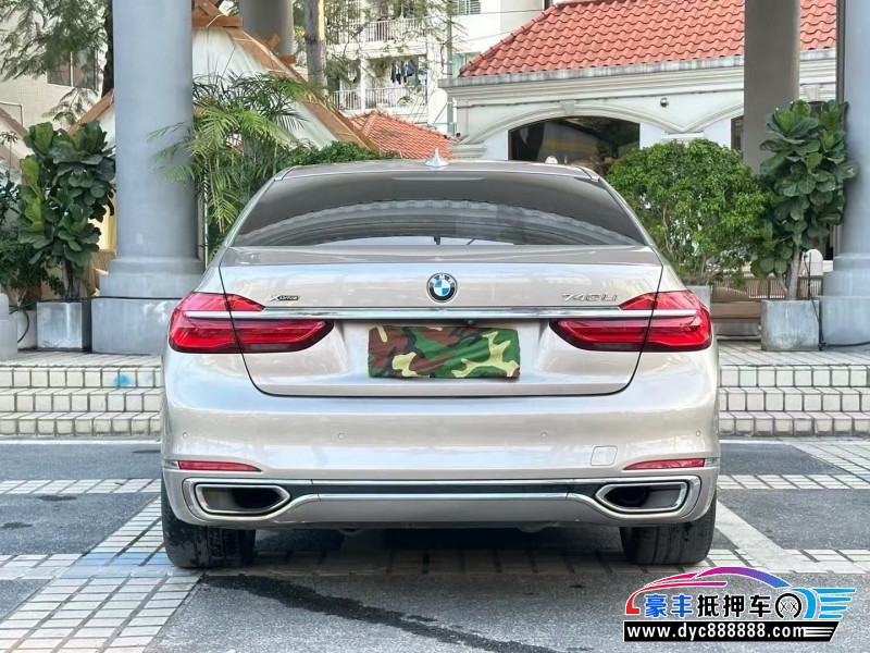 17年宝马7系轿车抵押车出售