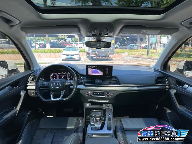 21年奥迪Q5轿车抵押车出售