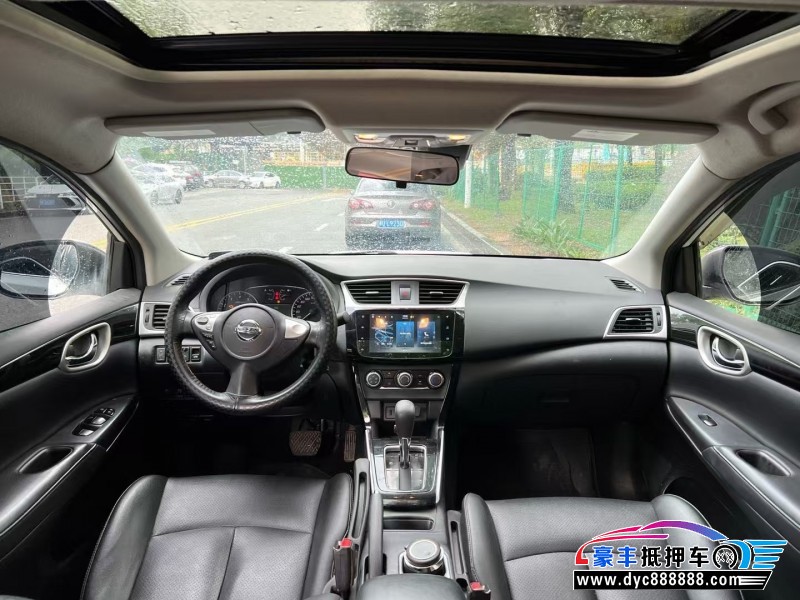 20年日产轩逸轿车抵押车出售