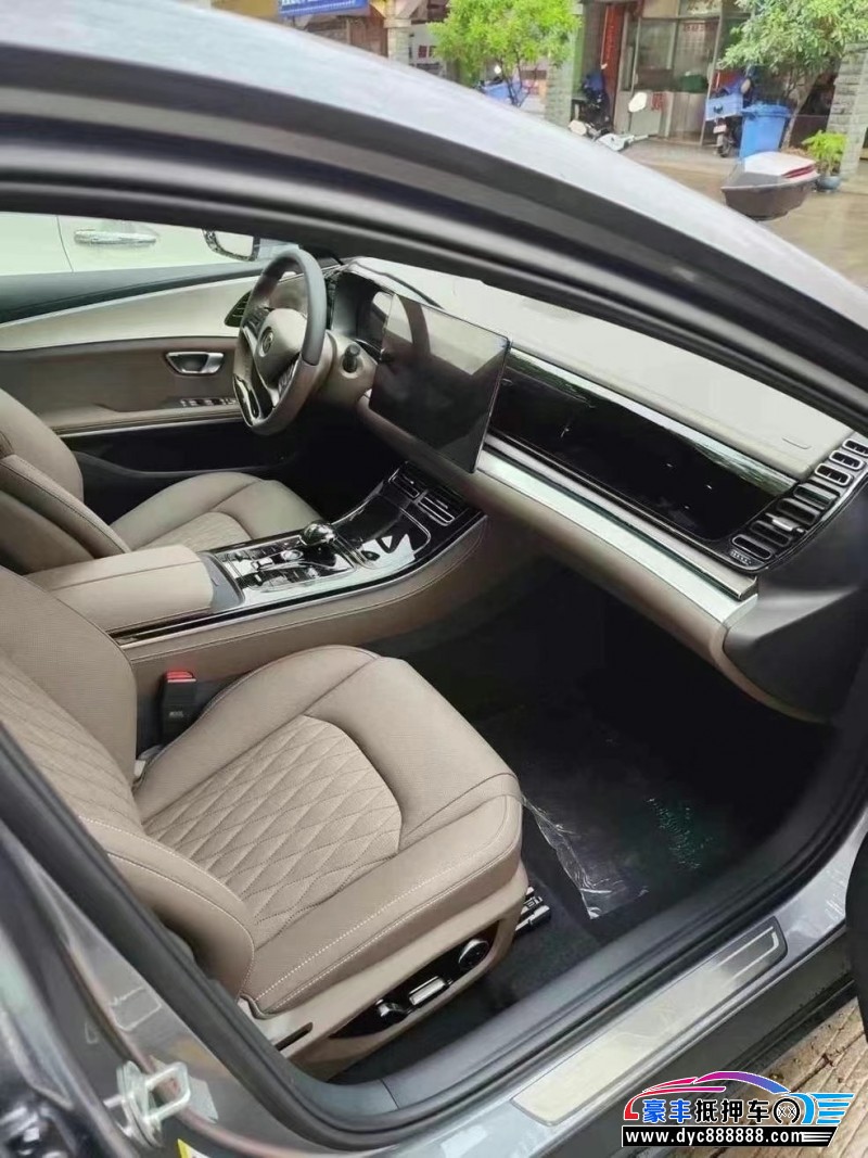 25年比亚迪汉轿车抵押车出售