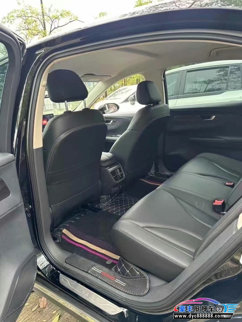 23年红旗EQM5轿车抵押车出售