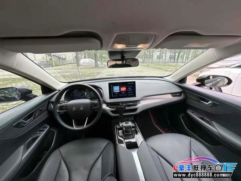 23年红旗EQM5轿车抵押车出售