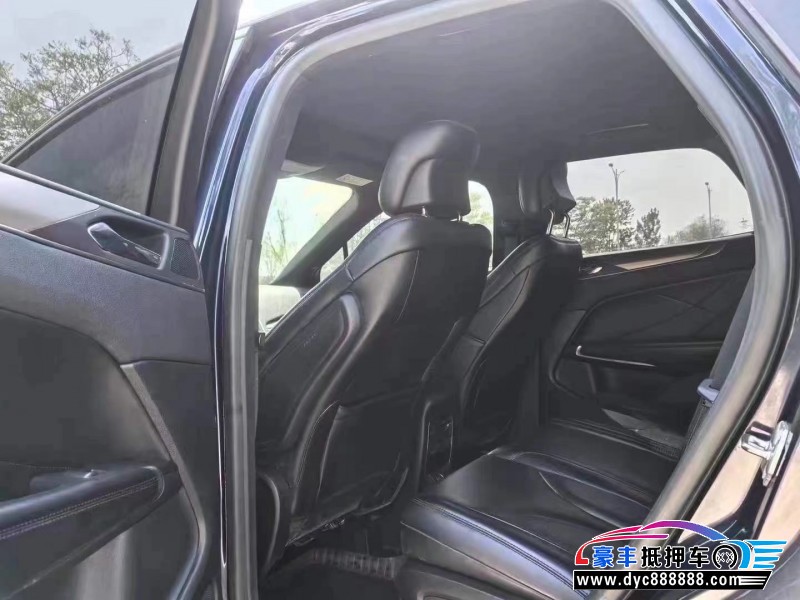 17年林肯MKC轿车抵押车出售