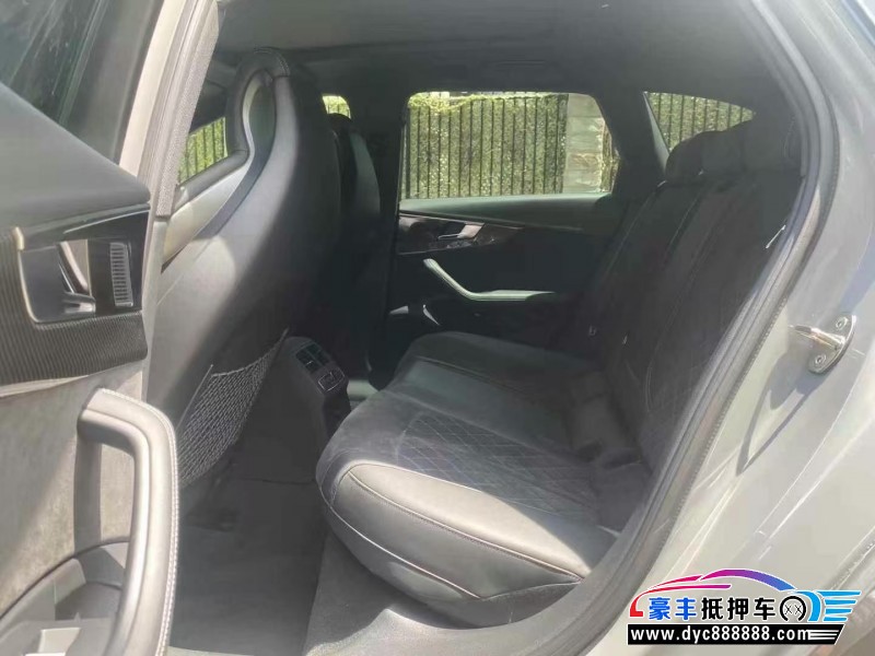 21年奥迪RS4轿车抵押车出售