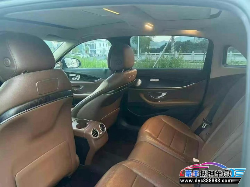 19年奔驰E轿车抵押车出售