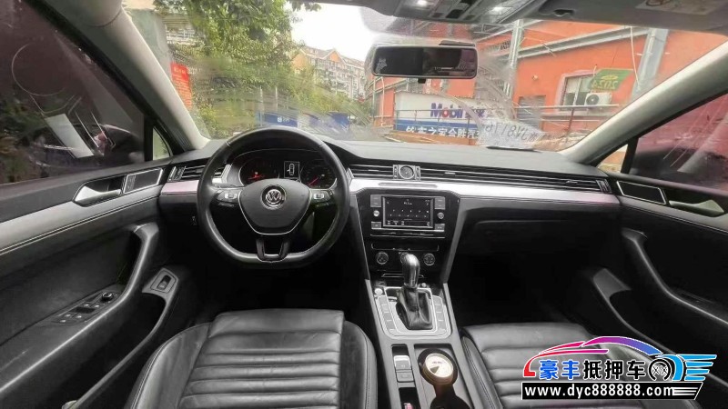 18年大众迈腾轿车抵押车出售