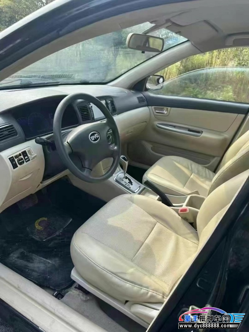 13年比亚迪f3轿车抵押车出售