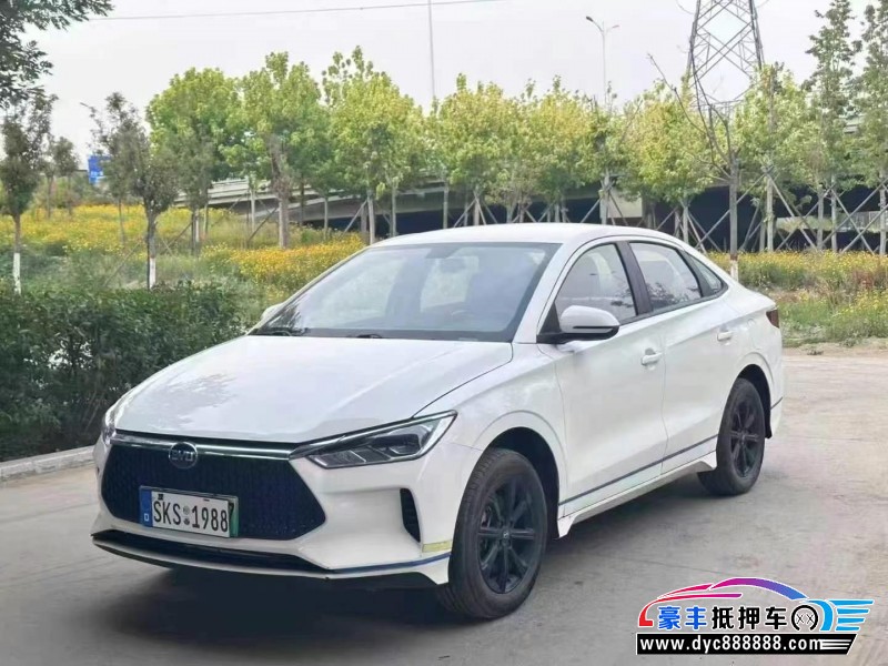 22年比亚迪E3轿车抵押车出售